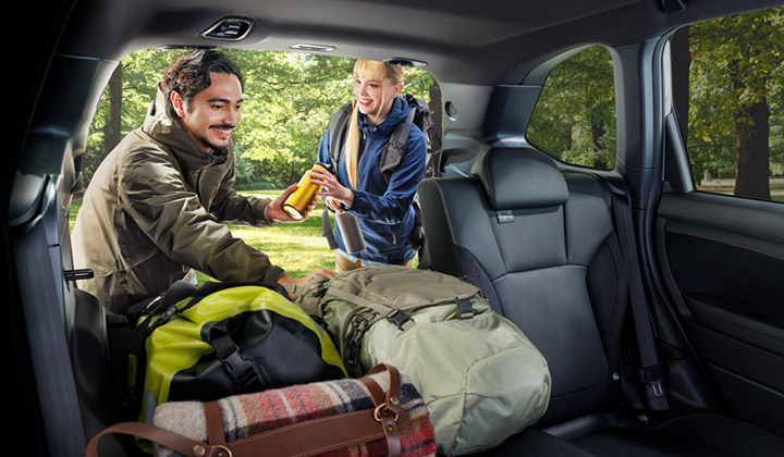 <sg-lang1>60/40-split Folding Rear Seats</sg-lang1><sg-lang2></sg-lang2><sg-lang3></sg-lang3>