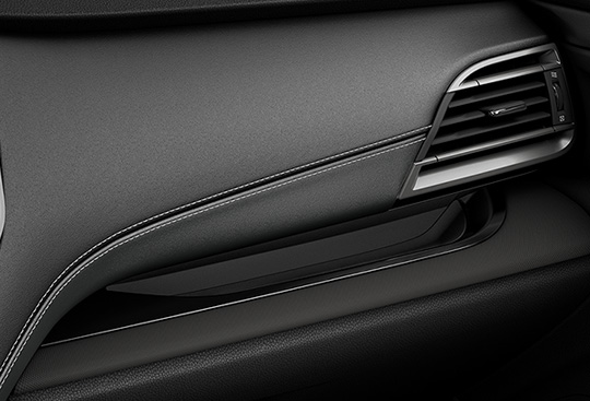 <sg-lang1>Passenger-side Front Tray</sg-lang1><sg-lang2></sg-lang2><sg-lang3></sg-lang3>